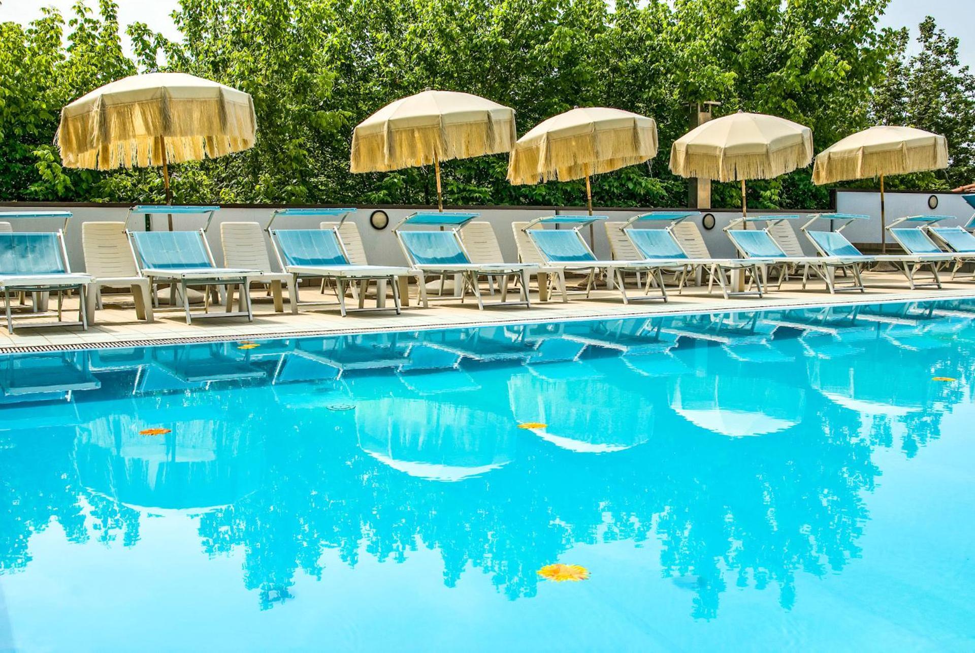 & Hotel 3*