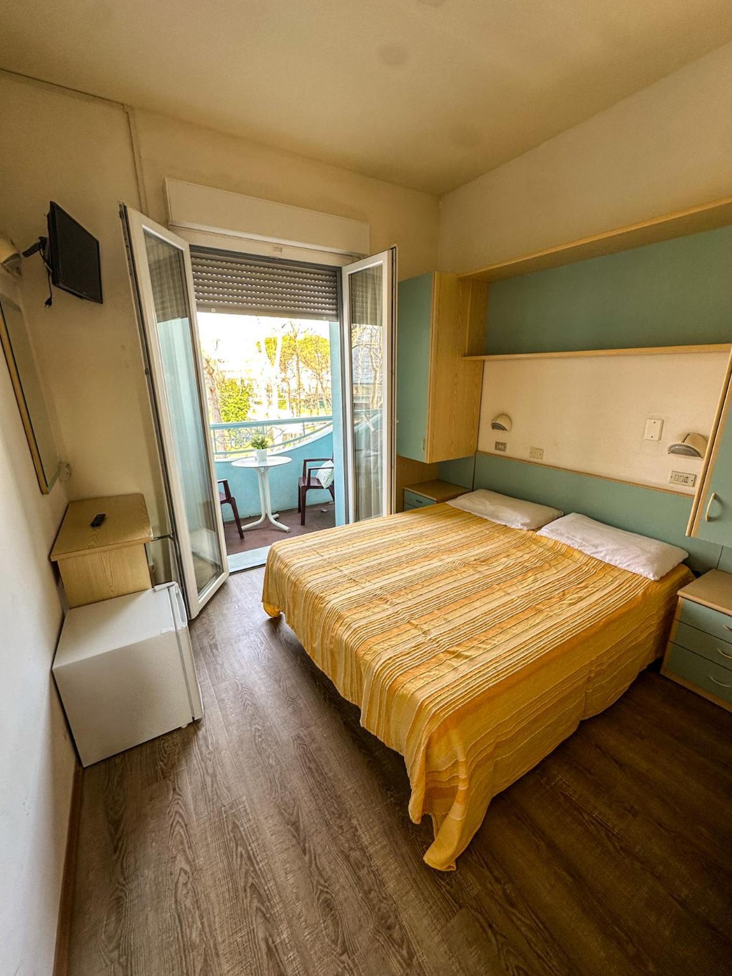 Hotel & 3*